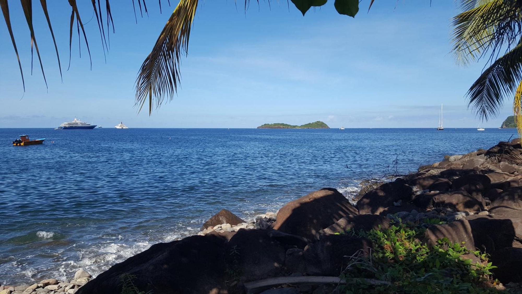 Vacances Bien Etre Guadeloupe Bouillante Exterior photo